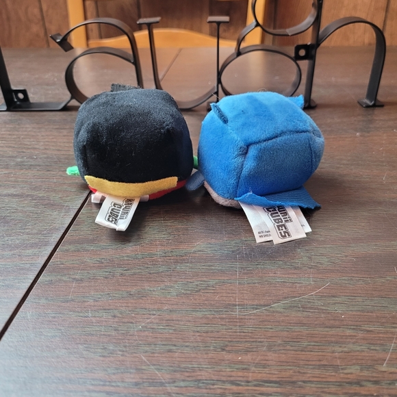 DC Comics Kawaii Cubes 2.25" Plush Batman and Robin - Picture 4 of 13